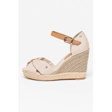 Sandale-espadrile cu talpa wedge si garnituri din piele