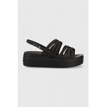Crocs sandale Brooklyn Strappy Low Wedge femei, culoarea negru, cu platforma, 206751