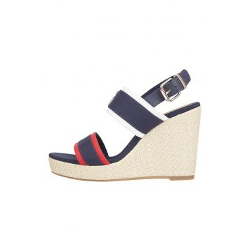 Sandale cu talpa wedge