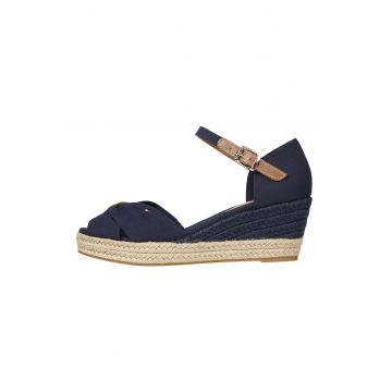 Sandale cu talpa wedge