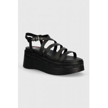 Tommy Jeans sandale de piele TJW STRAPPY WEDGE SANDAL culoarea negru, EN0EN02516