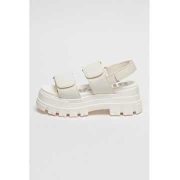Sandale wedge cu velcro Sandale wedge cu velcro