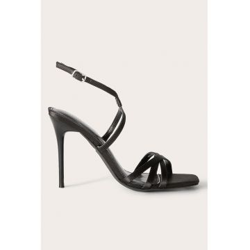 Sandale din material textil cu toc stiletto