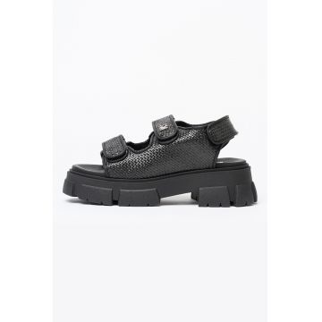 Sandale cu aspect masiv si inchidere velcro - Negru