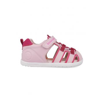 Sandale cu inchidere velcro si garnituri din material textil