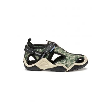 Sandale cu velcro si garnituri textile