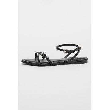 Sandale de piele cu talpa joasa si barete multiple