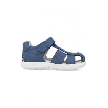 Sandale din piele cu talpa plata si model uni