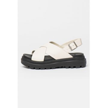 Sandale flatform din piele cu catarama