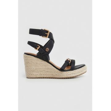 Sandale wedge cu bareta cu catarama