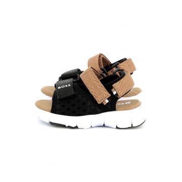 Sandale cu inchidere velcro