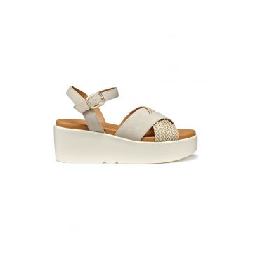Sandale cu talpa wedge si insertii din piele intoarsa