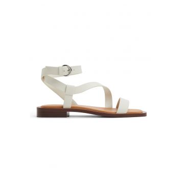 Sandale de piele cu talpa plata Gurugar