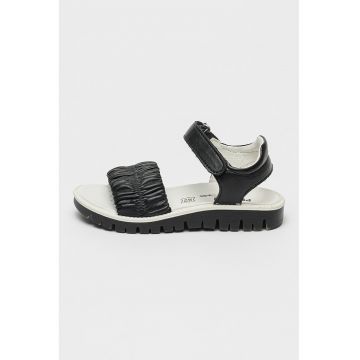 Sandale din piele ecologica cu velcro