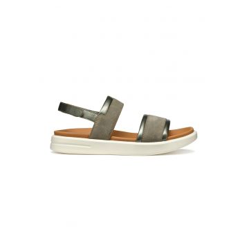 Sandale cu inchidere velcro si garnituri din piele intoarsa