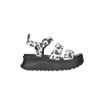 Sandale cu talpa wedge si model
