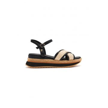 Sandale cu talpa wedge si catarama