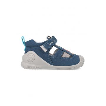 Sandale cu inchidere velcro si model uni
