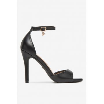 Sandale cu toc elegante Sandale cu toc elegante