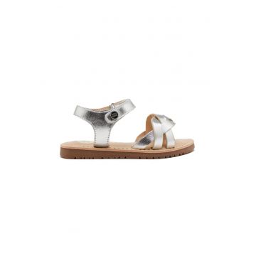 Sandale din piele cu talpa plata si inchidere velcro