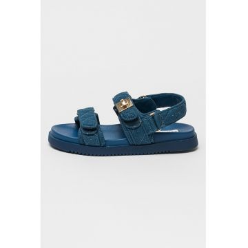 Sandale matlasate cu talpa plata si inchidere velcro Mona