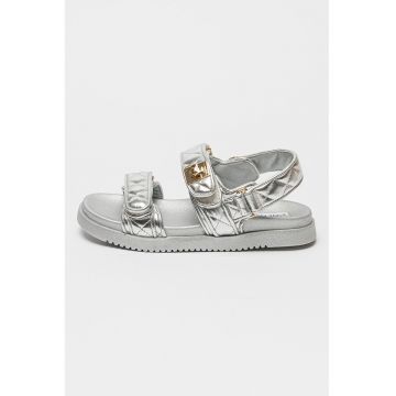 Sandale matlasate cu talpa plata si inchidere velcro Mona