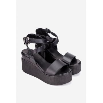 Sandale dama  din piele naturala neagra cu platforma