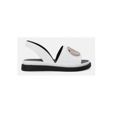 Sandale slingback din piele