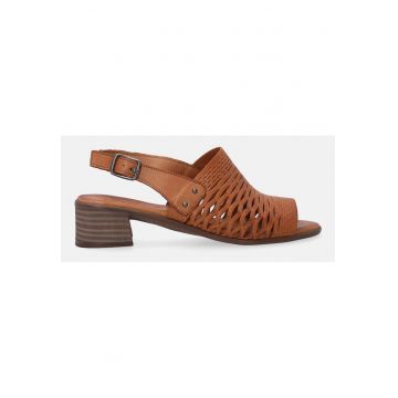 Sandale de piele cu model cu decupaje
