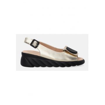 Sandale din piele cu platforma -
