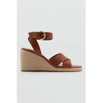 Sandale wedge cu catarama