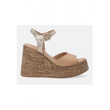 Sandale wedge cu detaliu metalizat