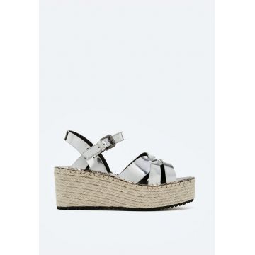 Sandale wedge tip espadrile cu aspect metalizat Sandale wedge tip espadrile cu aspect metalizat
