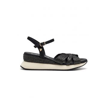 Sandale din piele ecologica impletita cu talpa wedge - Negru