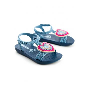 Sandale cu model brodat -