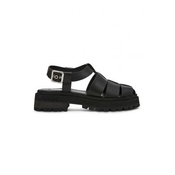 Sandale din piele cu talpa plata si catarama Sandale din piele cu talpa plata si catarama