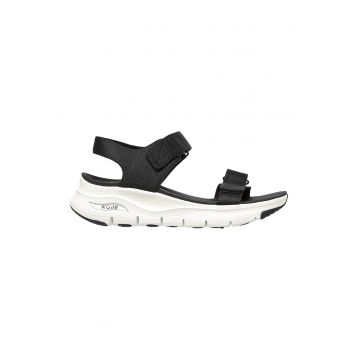 Sandale cu velcro Arch Fit Touristy Sandale cu velcro Arch Fit Touristy