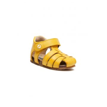 Sandale Fete -  208158770 - Piele naturala - Galben Sandale Fete -  208158770 - Piele naturala - Galben