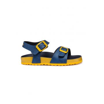 Sandale de piele ecologica cu catarama Sandale de piele ecologica cu catarama