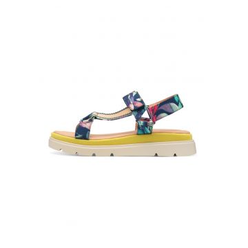 Sandale cu platforma si barete Sandale cu platforma si barete