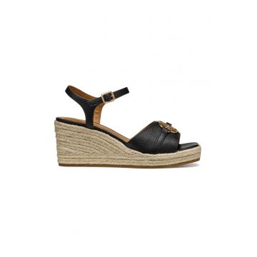 Sandale din piele cu talpa wedge