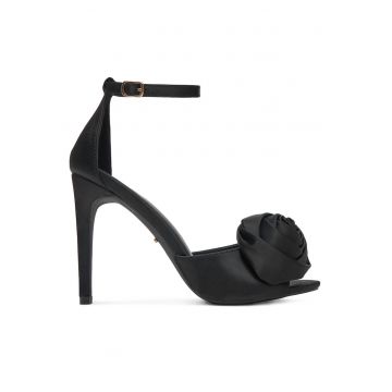 Sandale cu toc dama  model F89725-201 - piele ecologica - negru