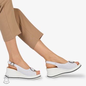 SANDALE Dama Piele Naturala CU TALPA INALTA SI ACCESORIU METALIC CRL1047 Culoare: ALB
