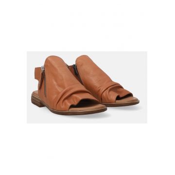 Sandale din piele cu fermoar si talpa joasa