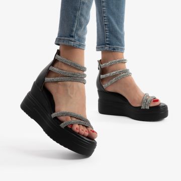 SANDALE DIN PIELE ECOLOGICA CU PLATFORMA SI STRASURI CRL0749 NEGRU