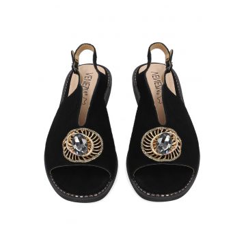 Sandale din piele intoarsa cu ornament decorativ