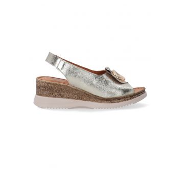 Sandale wedge din piele cu detaliu metalic