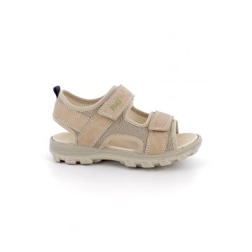 Sandale cu inchidere velcro si decupaje
