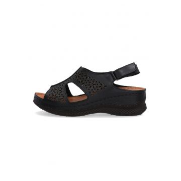Sandale demi-wedge si inchidere cu velcro