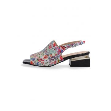 Sandale din piele cu model floral si toc masiv